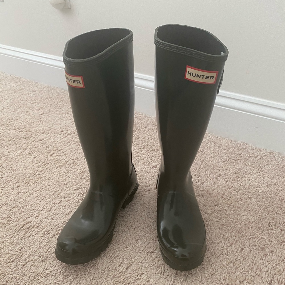 Hunter girls boots. - Picture 2 of 8